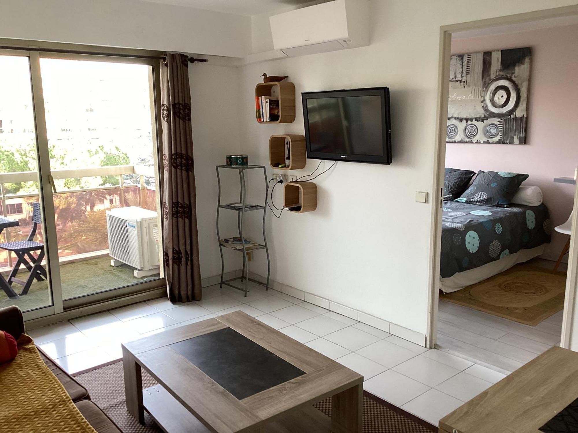 Appartement 2 Pieces Meubles A Juan Les Pins Антиб Екстериор снимка